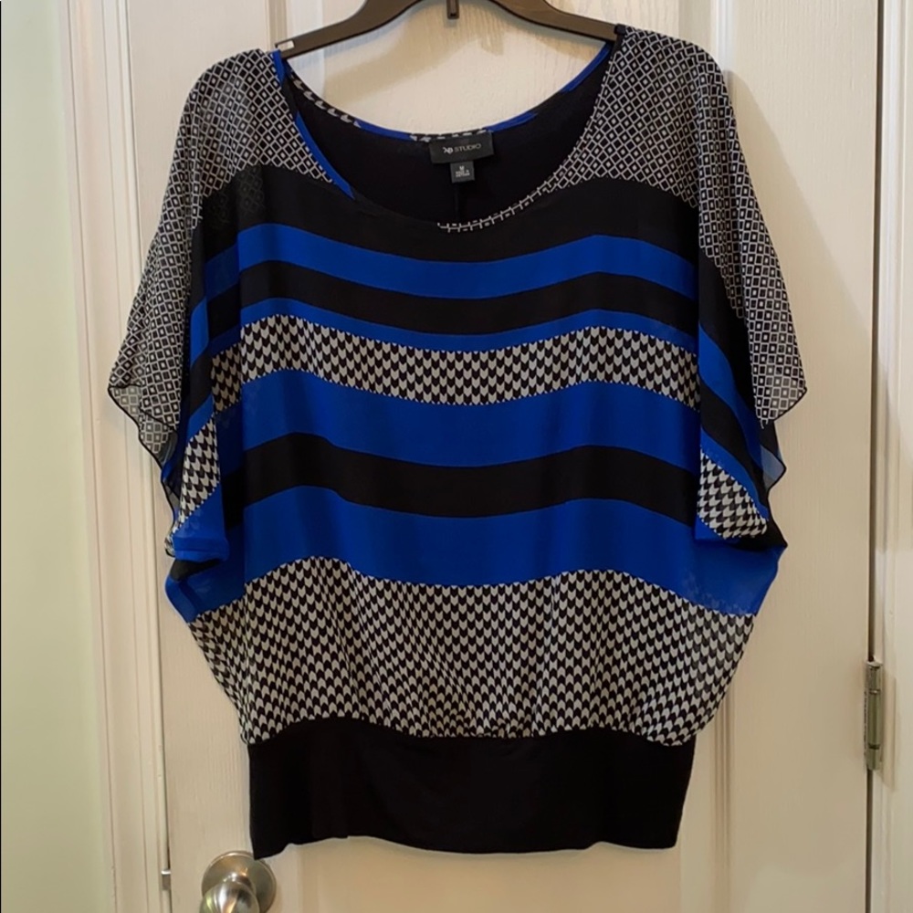 AB studio women’s blouse. Nonsmoking home.